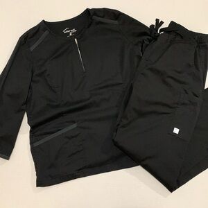 ON HOLD for melhoney05-Uniform Advantage size large scrub set